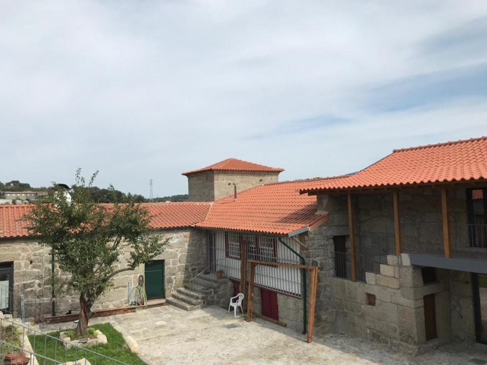 Quinta Do Pinheiro Villa Guimarães Exterior photo